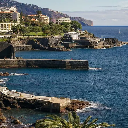 Do Mar * Funchal (Madeira)