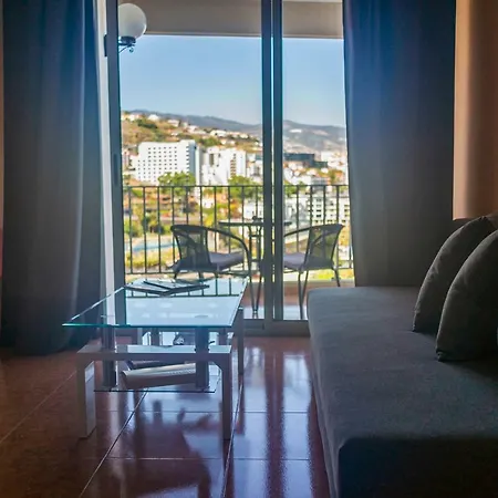 Do Mar Apartment *